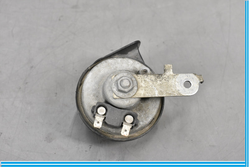 Load image into Gallery viewer, 06-11 Mercedes CLS550 CLS500 W219 High &amp; Low Tone Horn Alarm Signal Oem
