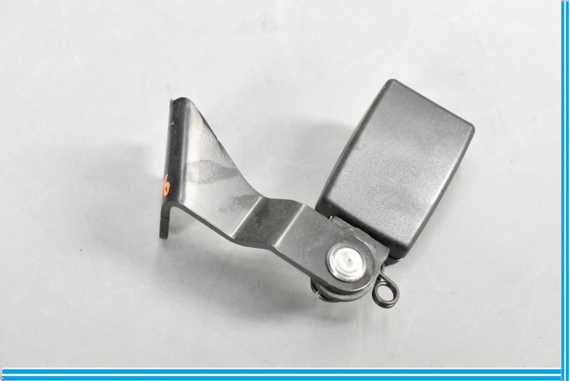 Load image into Gallery viewer, 11-17 Audi A8 Quattro Left Rear Seat belt Seatbelt buckle 4H0857739989 Oem
