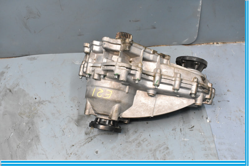Load image into Gallery viewer, 13-16 Mercedes GL450 X166 Automatic Transfer Case Assembly Oem
