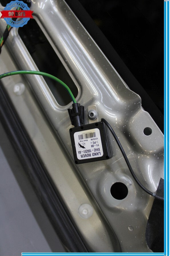 Load image into Gallery viewer, 10-13 Land Range Rover HSE Rear Upper Trunk Lid Tailgate Liftgate Shell Oem
