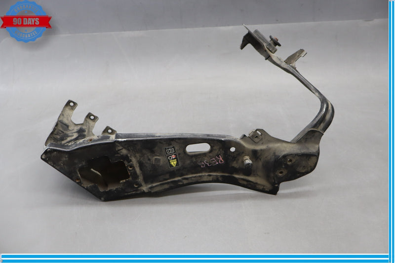Load image into Gallery viewer, 07-13 Mercedes  W221 S550 S450 Front Right Side Support Headlight Bracket Oem
