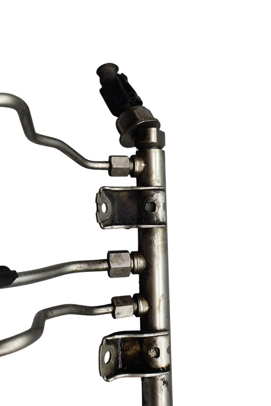 08-17 BMW 740i 740Li 750i High Pressure Fuel Injection Injector Rail Tube Oem