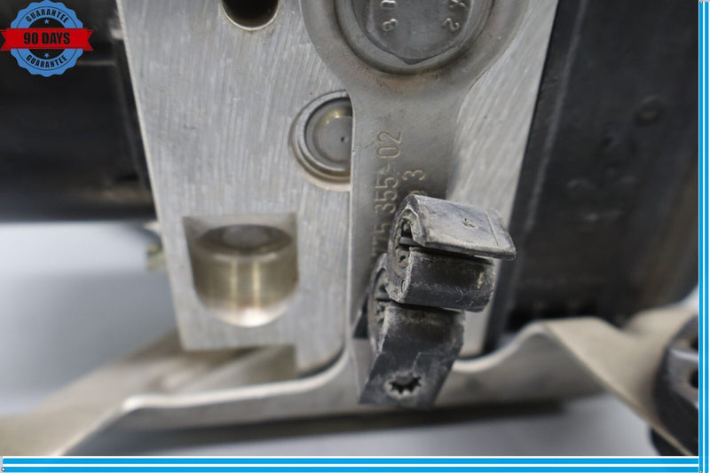 Load image into Gallery viewer, 09-15 BMW 750i 750Li F01 F02 ABS Anti Lock Brake Pump 0265960424 Oem
