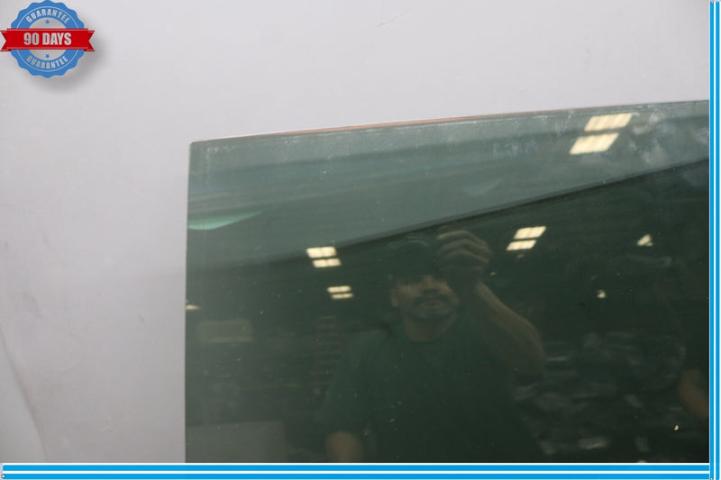 Load image into Gallery viewer, 11-18 Porsche Cayenne 958 Hybrid S Rear Left Driver Side Door Window Glass Oem
