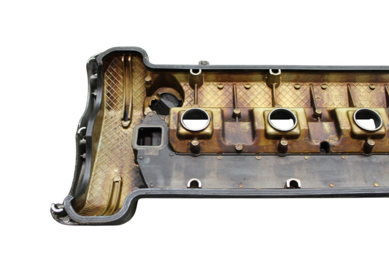 Load image into Gallery viewer, 96-99 Mercedes R129 SL500 5.0L Right Passenger Side Engine Motor Valve Cover Oem
