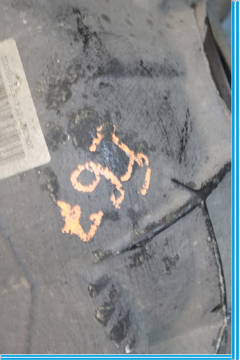 Load image into Gallery viewer, 08-14 Mercedes W204 C250 E350 Rear Differential Diff Axle Carrier Oem
