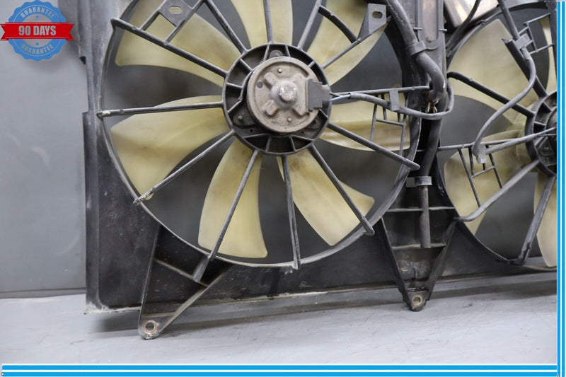 Load image into Gallery viewer, 01-06 Lexus LS430 XF30 Engine Radiator Cooling Fan Assembly 8925730040 Oem
