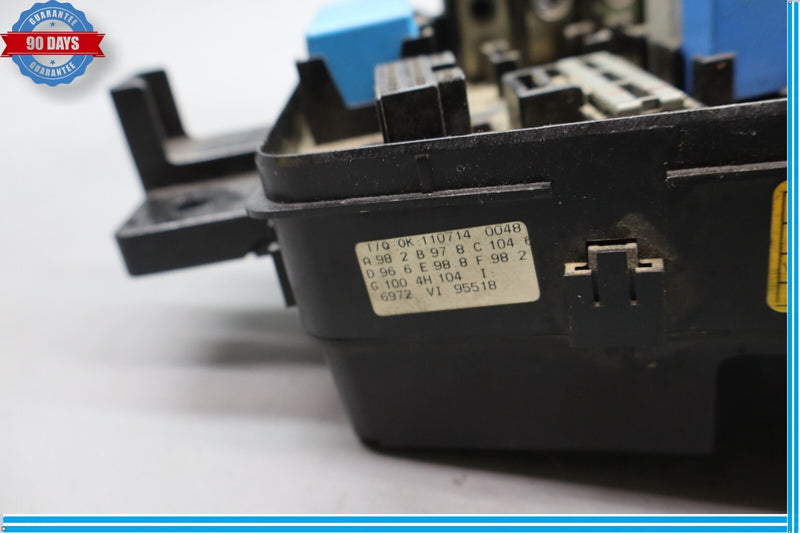 Load image into Gallery viewer, 09-12 Hyundai Genesis Equus Fusebox Fuse Box Relay Module 91940-3M170 Oem
