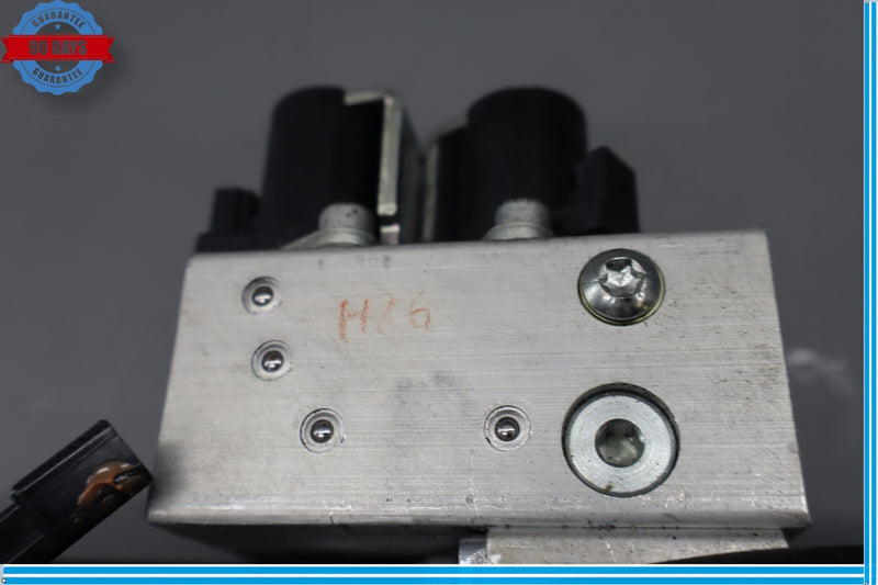 Load image into Gallery viewer, 07-15 Jaguar X150 XK XKR Convertible Top Roof Lift Hydraulic Pump Assembly Oem

