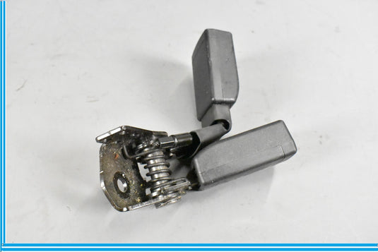 2014 - 2018 MERCEDES CLA45 W117 REAR RIGHT SIDE SEATBELT SEAT BELT BUCKLE OEM