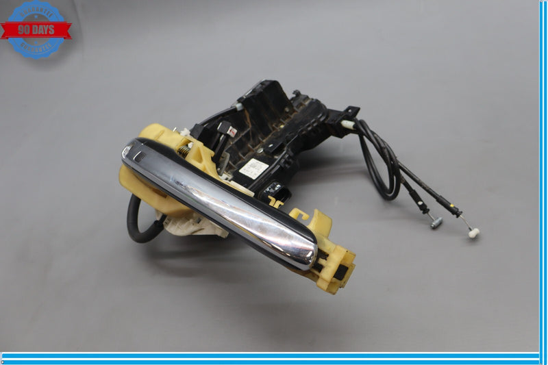 Load image into Gallery viewer, 11-16 Hyundai Equus SIG Front Left Driver Side Exterior Door Handle Oem
