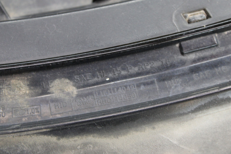 Load image into Gallery viewer, 15-16 Hyundai Genesis Left Driver Side Xenon HID Headlight Lamp 92101B1170 Oem
