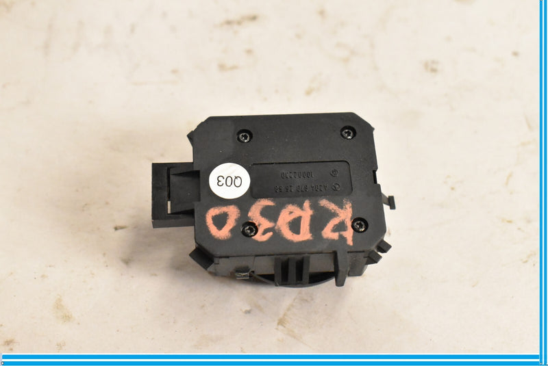 Load image into Gallery viewer, 2015 - 2020 MERCEDES C300 FRONT RIGHT SEAT LUMBAR CONTROL SWITCH OEM A2059057803
