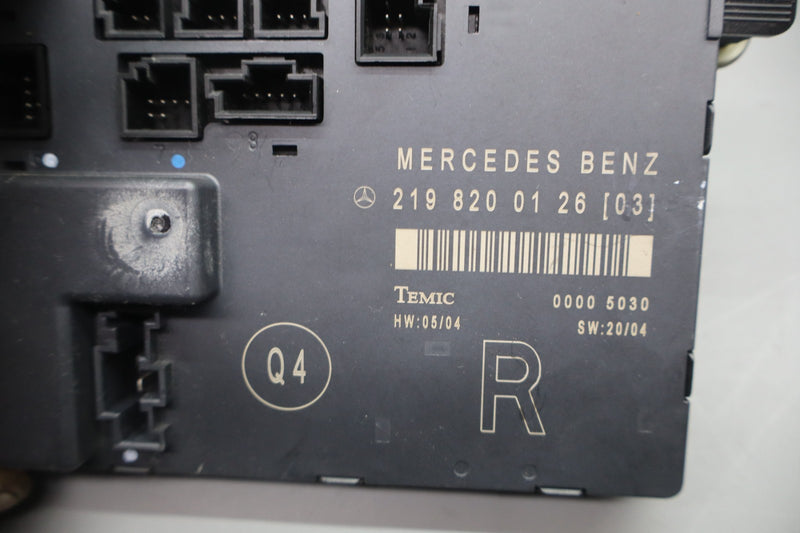 Load image into Gallery viewer, 06-11 Mercedes W219 CLS550 Front Right Side Door Control Module Unit ECU Oem
