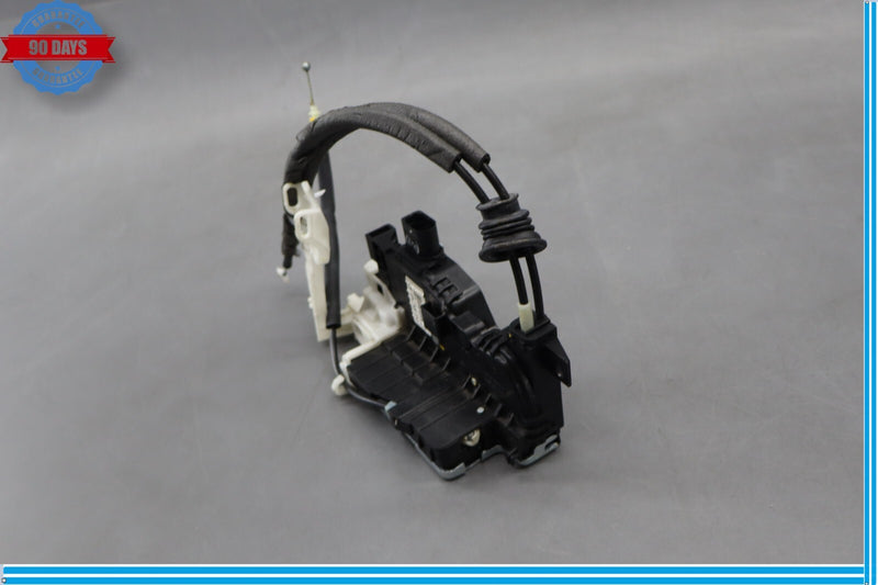 Load image into Gallery viewer, 11-16 Hyundai Equus SIG Front Right Passenger Side Door Lock Latch Actuator Oem
