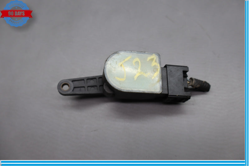 Load image into Gallery viewer, 09-12 Hyundai Equus Genesis Front Headlight Height Leveling Sensor Oem
