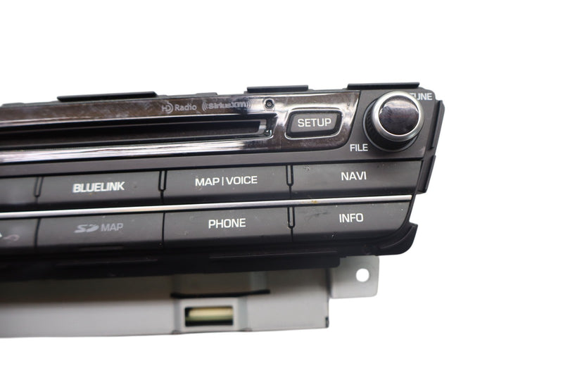 Load image into Gallery viewer, 115-20 Hyundai Genesis G80 AM FM Audio Radio Receiver CD Player 96560B14274 Oem
