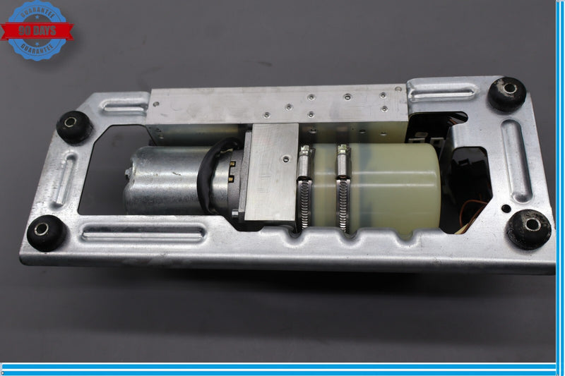 Load image into Gallery viewer, 03-12 Mercedes R230 SL500 Convertible Top Hydraulic Pump Motor Oem
