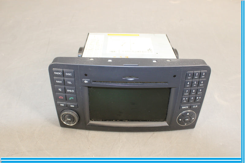 Load image into Gallery viewer, 06-12 Mercedes GL450 GL550 Command Head Unit Navigation Radio CD Player Oem
