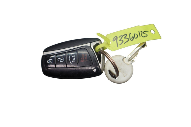 Load image into Gallery viewer, 15-16 Hyundai Genesis Smart Keyless Proximity Remote Fob 4-Button 95440B1210 Oem
