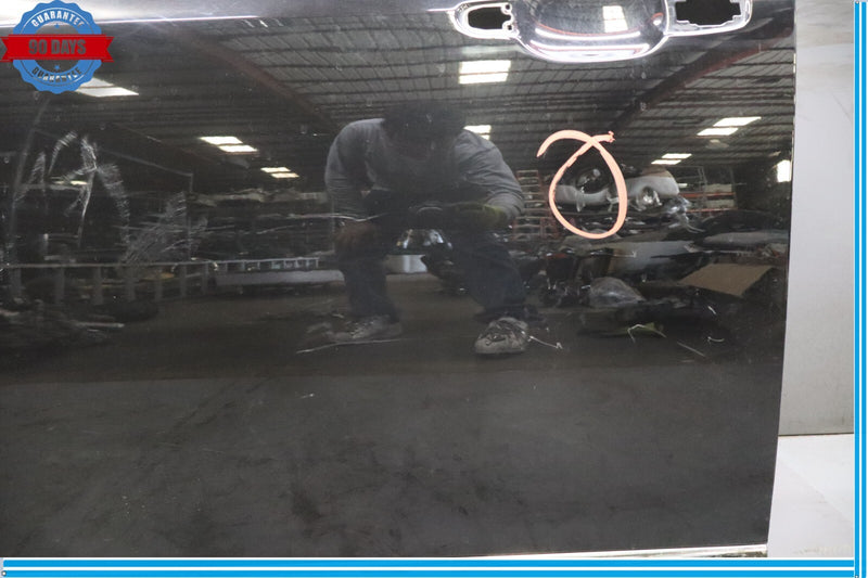 Load image into Gallery viewer, 11-16 Hyundai Equus Front Left Driver Side Exterior Door Shell Panel Oem
