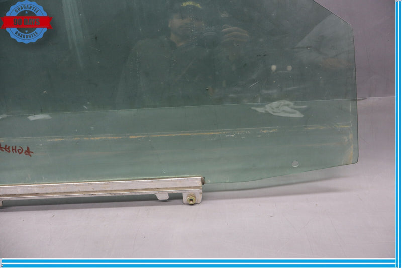 Load image into Gallery viewer, 98-03 Mercedes W210 E320 CLK320 Front Right Side Door Window Auto Glass Oem
