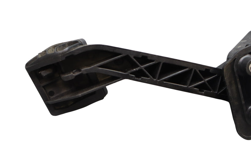 Load image into Gallery viewer, 17-22 Alfa Romeo Giulia 952 Brake Foot Stop Pedal W/ Bracket 00505436200 Oem
