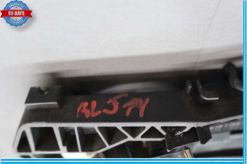 Load image into Gallery viewer, 06-19 Mercedes X166 GL450 ML350 Rear Left Driver Side Exterior Door Handle Oem
