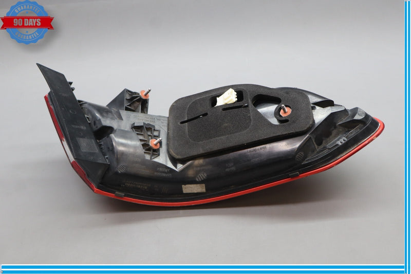 Load image into Gallery viewer, 10-13 Mercedes W212 E350 Sedan Right Passenger Side LED Tail Light Lamp Oem
