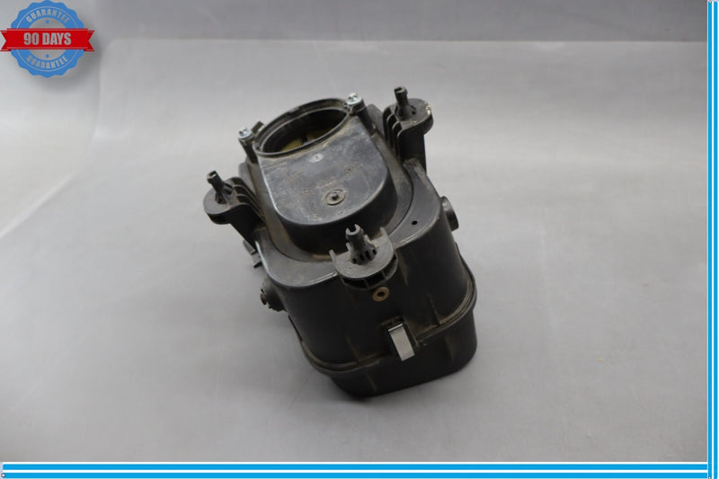 Load image into Gallery viewer, 14-21 Maserati Ghibli Right Side Engine Air Cleaner Housing Filter Box Oem
