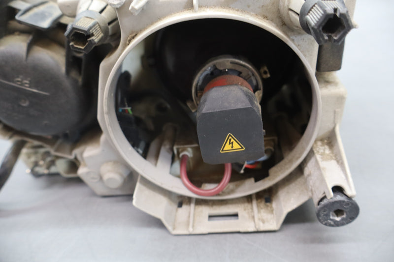 Load image into Gallery viewer, 90-95 Mercedes R129 320SL SL500 Front Right Side Headlamp Light Lamp *DAMAGED*
