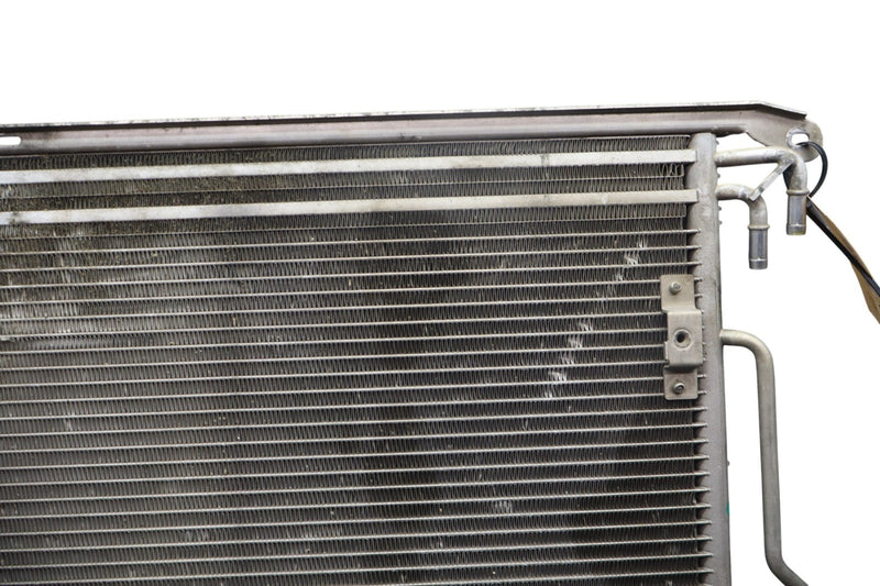 Load image into Gallery viewer, 03-06 Mercedes SL500 R230 Front Engine Cooling Radiator AC A/C Condenser Oem
