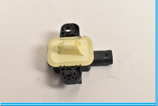 14-19 Mercedes CLA250 CLA45 C117 Impact Crash Sensor 1668210351 Oem