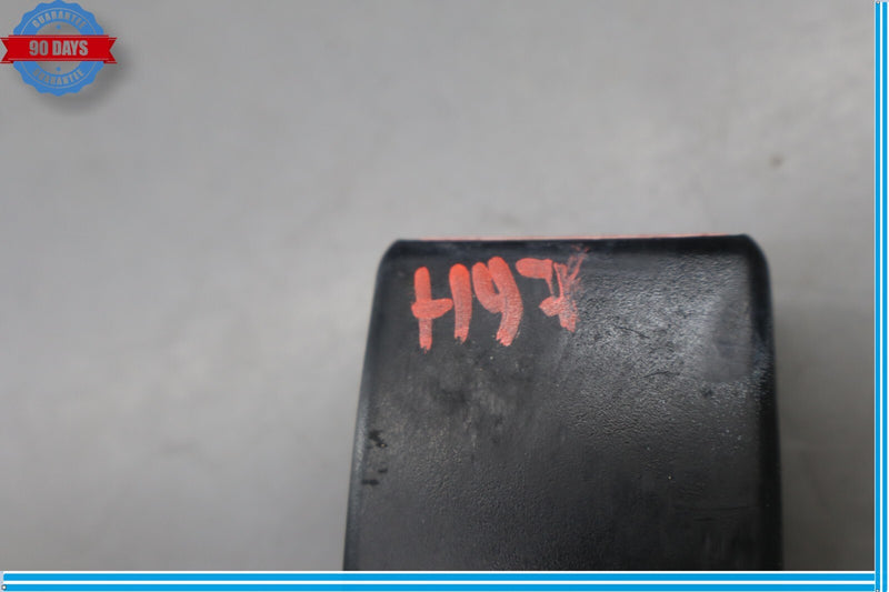 Load image into Gallery viewer, 98-02 Mercedes W208 CLK320 Rear Left Or Right Side Seat Belt Buckle Oem
