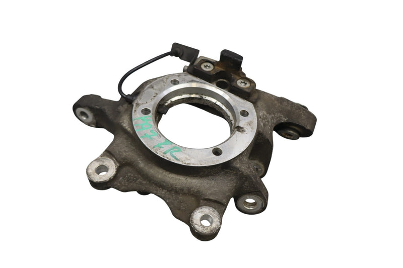 Load image into Gallery viewer, 14-17 Maserati Ghibli Rear Right Passenger Spindle Knuckle Hub 670006805 Oem
