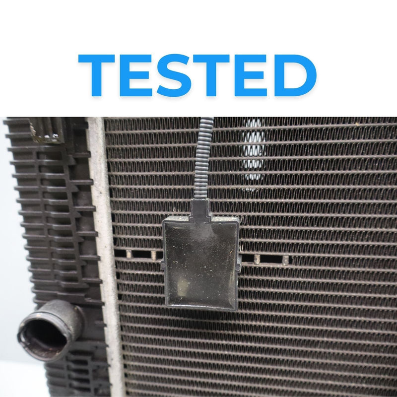 Load image into Gallery viewer, 08-15 Mercedes W212 E350 C300 Engine Motor Water Cooling Radiator 2045003003 Oem
