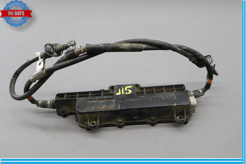 Load image into Gallery viewer, 15-17 Hyundai Genesis G80 Emergency Parking Brake Actuator Motor W/Cable Oem
