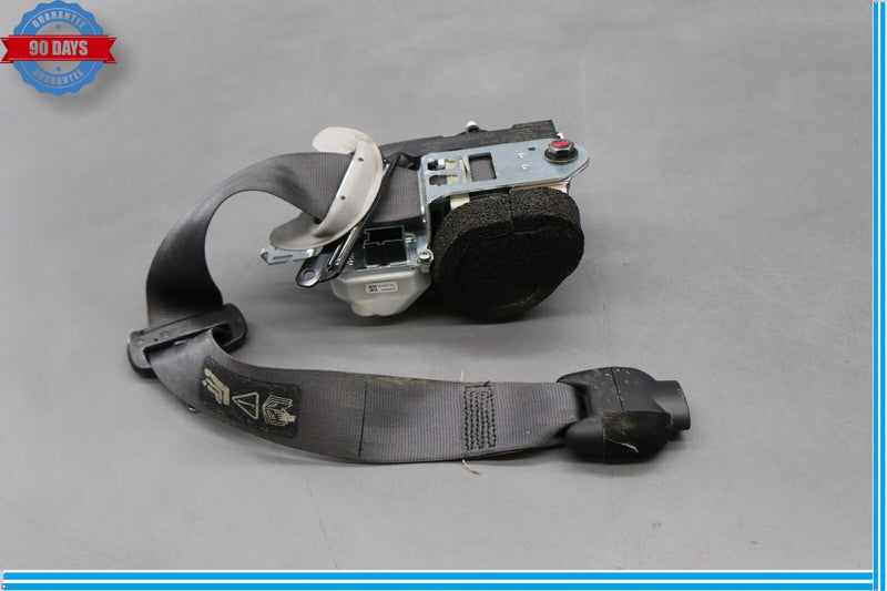Load image into Gallery viewer, 11-13 Hyundai  Equus SIG Front Right Passenger Side Seat Belt Retractor Oem
