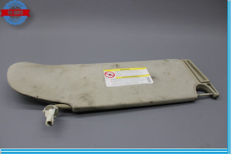 Load image into Gallery viewer, 03-07 HUMMER H2 Front Left Driver Side Sunvisor Sun Visor W/ Vanity Mirror Oem
