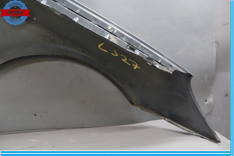 Load image into Gallery viewer, 06-11 Mercedes CLS550 W219 Front Left Driver Side Fender Assembly Oem
