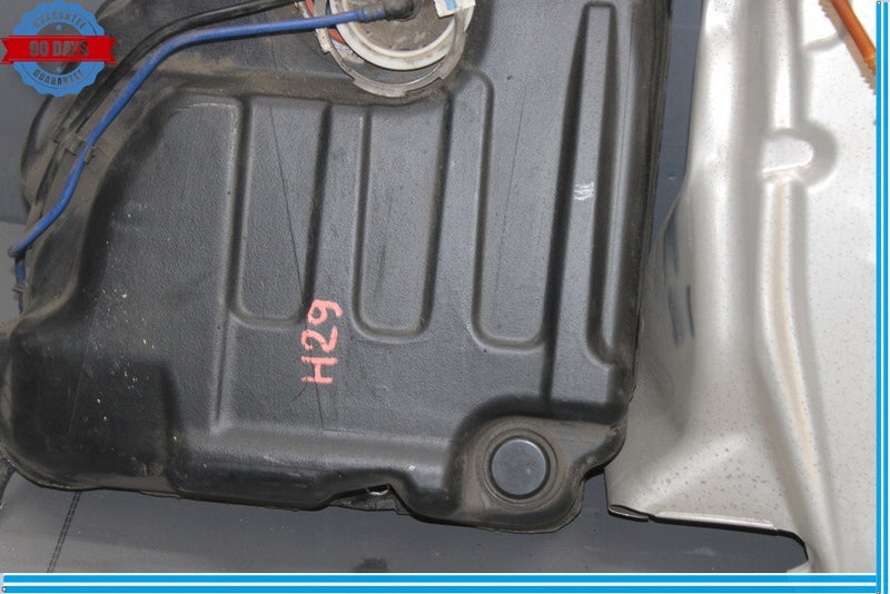 Load image into Gallery viewer, 03-10 Bentley Continental GT Coupe Fuel Gas Tank Assembly Oem
