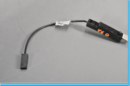 18-20 Jaguar E-Pace Rear Left Side Antenna Amplifier Isolator Module Oem