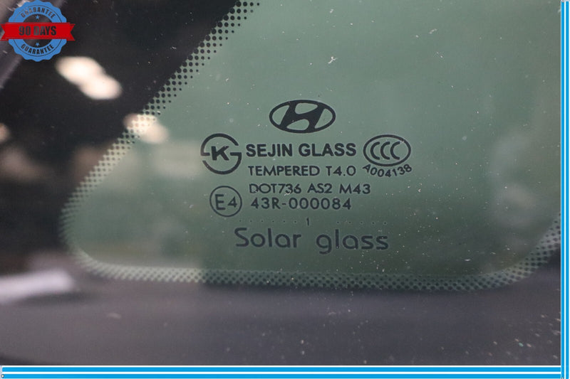 Load image into Gallery viewer, 11-16 Hyundai Equus Signature Right Passenger Side Quarter Window Glass Oem
