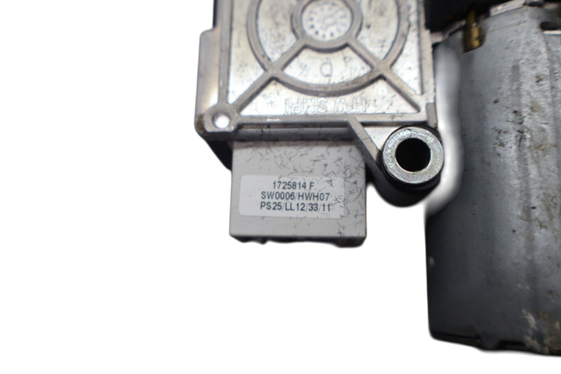 Load image into Gallery viewer, 11-17 Volkswagen Touareg Front Panoramic Sunroof Sun Roof Motor 7P0959591B Oem
