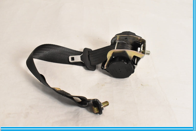 Load image into Gallery viewer, 05-08 Maserati Quattroporte M139 Rear Center Seat Belt Retractor Oem
