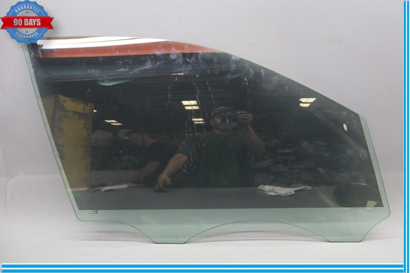 Load image into Gallery viewer, 11-18 Porsche Cayenne 958 Front Right Passenger Side Door Window Auto Glass Oem
