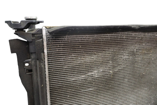 15-18 Hyundai Genesis G80 Engine Motor Coolant Cooling Radiator Oem