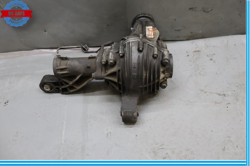 Load image into Gallery viewer, 06-13 Mercedes ML550 R350 GL450 ML500 AWD Front Differential Axle Carrier Oem
