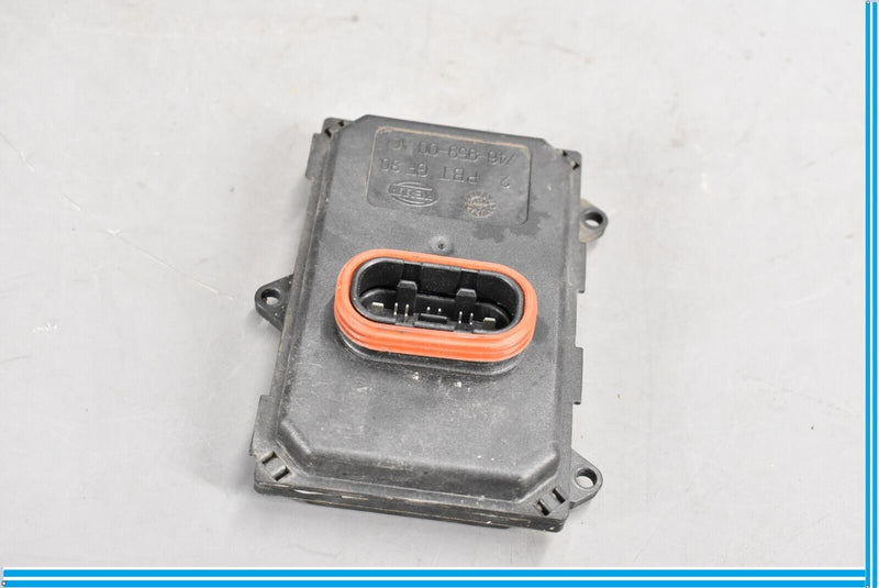 Load image into Gallery viewer, 11-17 Volkswagen VW Touareg HID / Xenon Headlight Power Module 8U0941329 Oem
