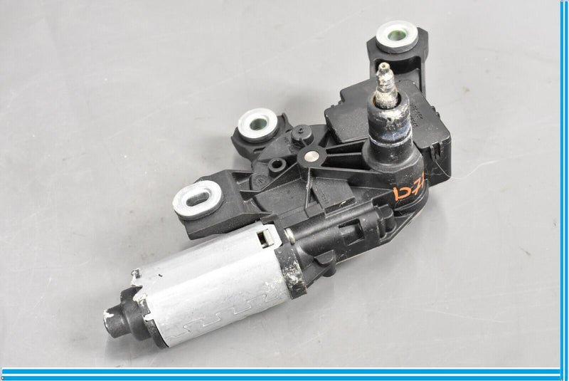 Load image into Gallery viewer, 11-17 Volkswagen VW Touareg Rear Window Windshield Wiper Motor Oem
